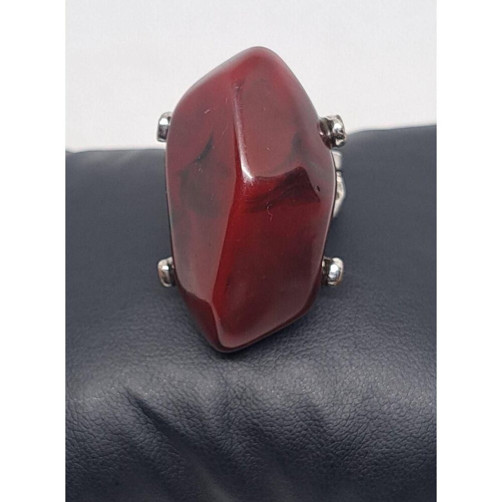 Ring - Picture 2 of 5